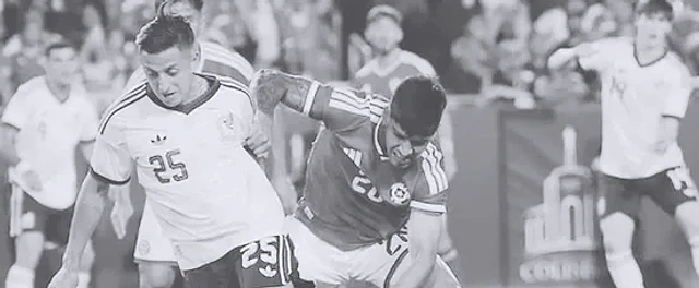 Imagen de portada del partido en que Chile venció 2-0 a México en Los Ángeles al cierre de la primera gira de Márquez